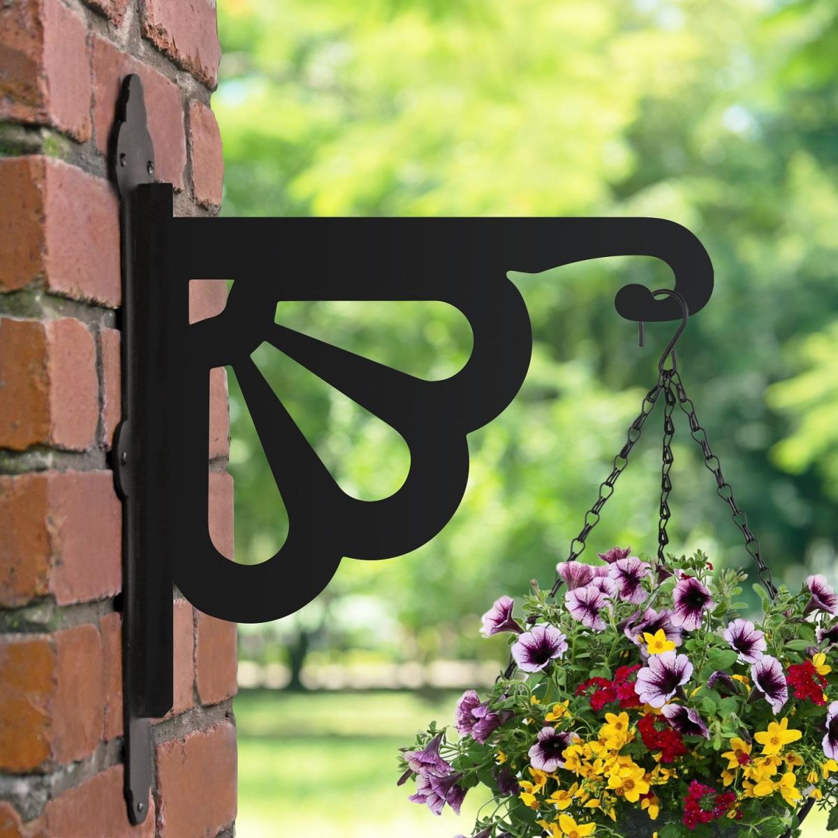 Clam Heavy Duty Hanging Basket with flowers