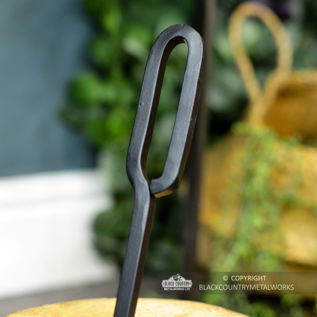 AB Tools L-Shaped Ash Rake - Steel Fireplace Tool For Wood Burners, BBQs & Coal Fires (20\" Total Length)