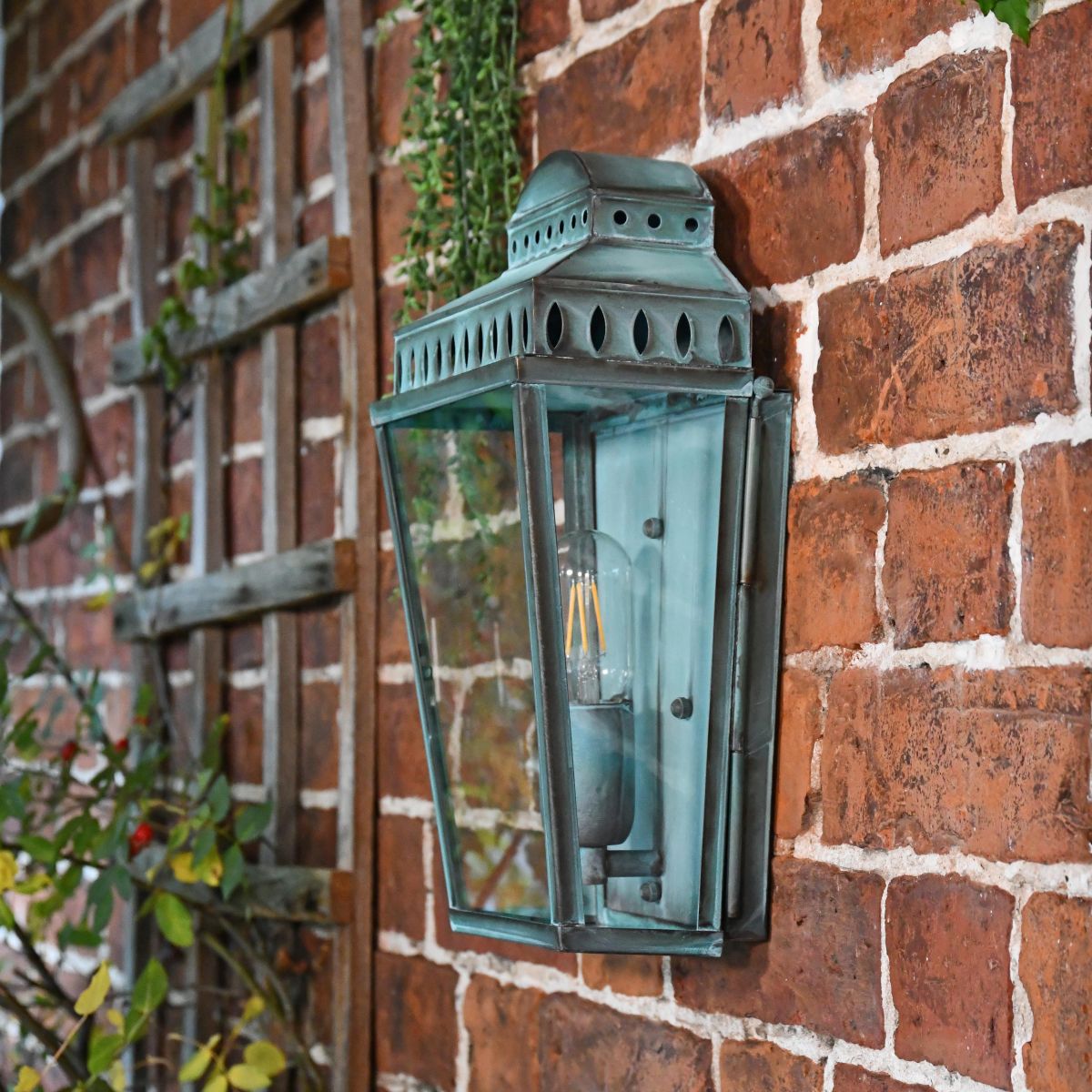 Side view of Verdigris Georgian Manor Wall Light 