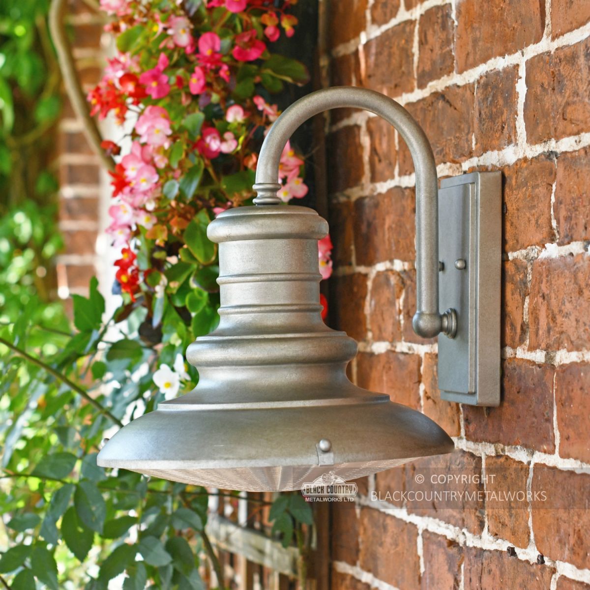 "Redding" Traditional Silver Railway Style Medium Wall Light 