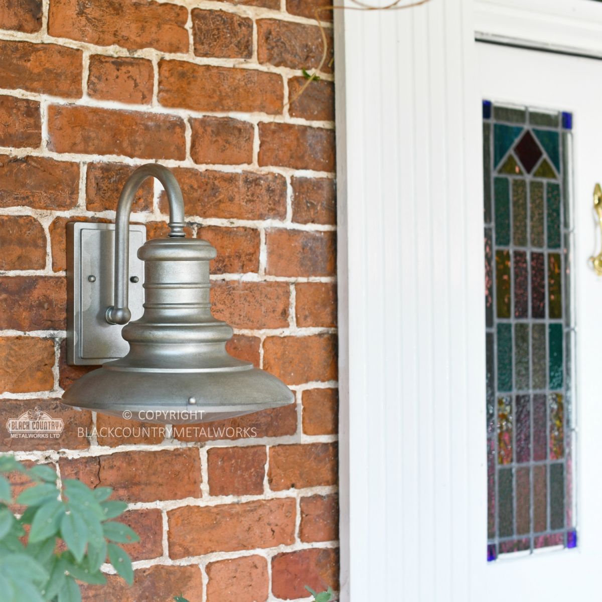 "Redding" Traditional Silver Railway Style Medium Wall Light 