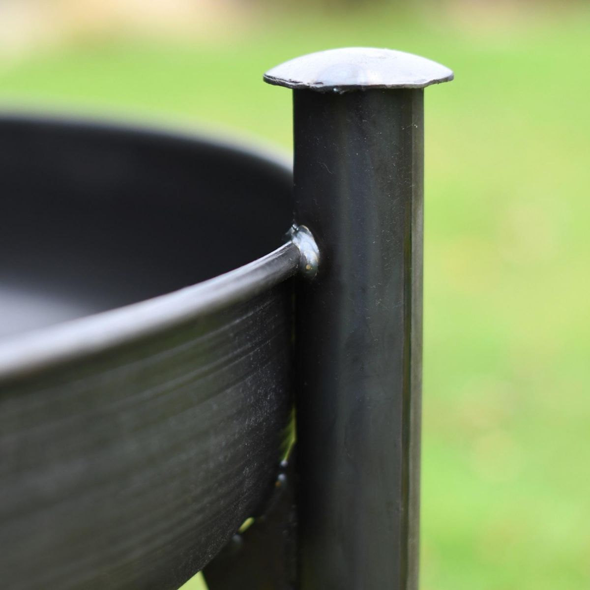 Smooth finish on the high firepit