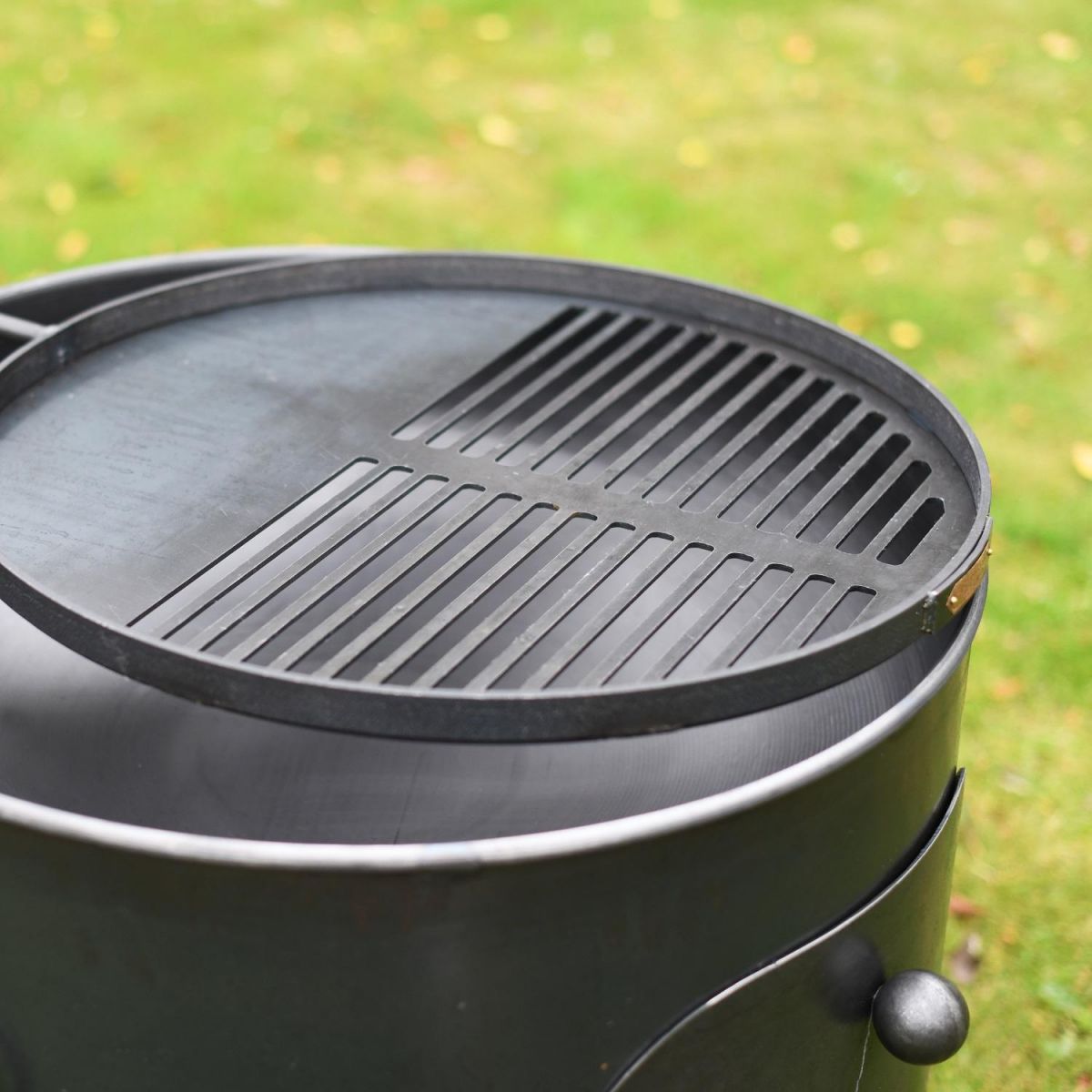 Fire Bowl and Pizza Oven with Swinging Grill