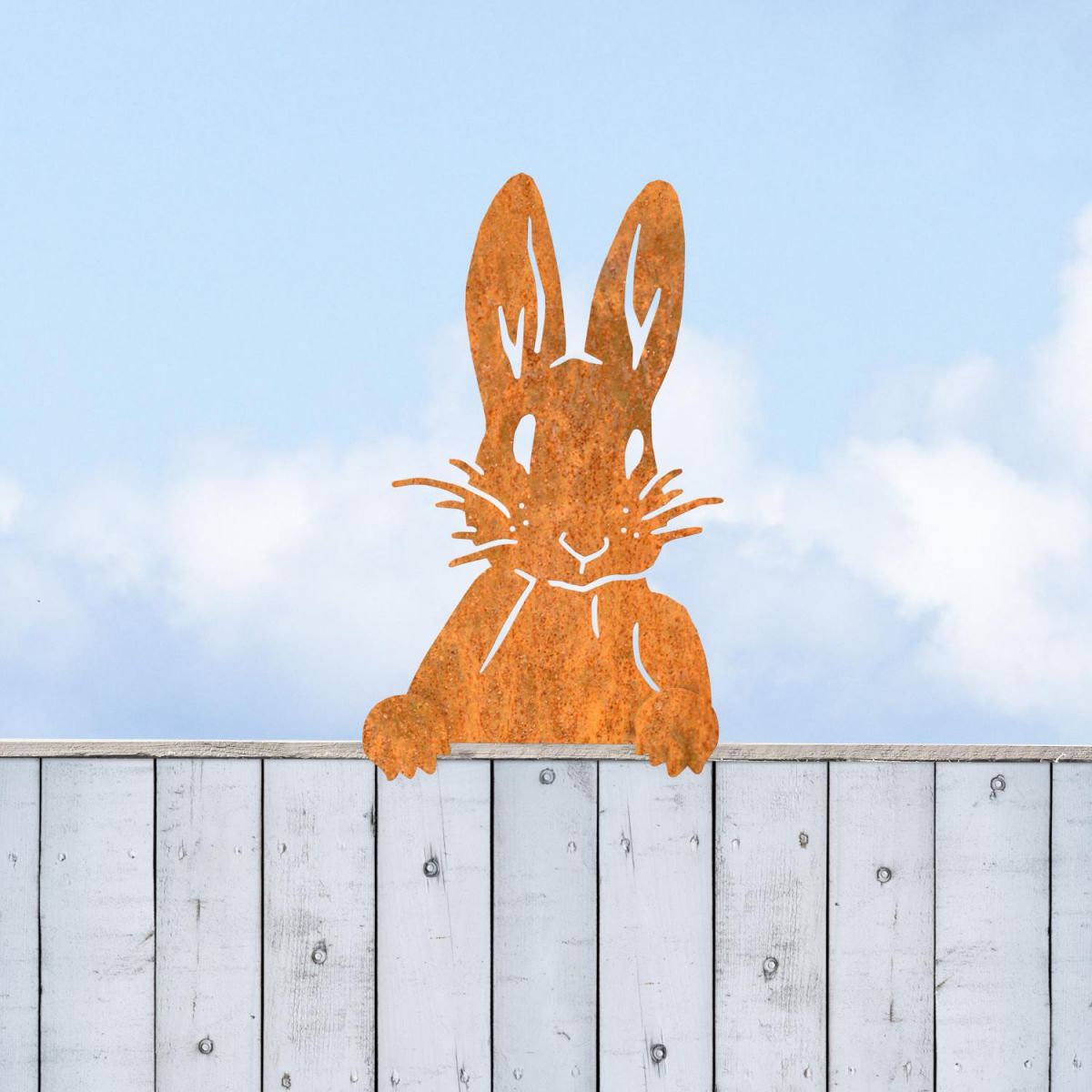 Mr. Rabbit Fence Topper in Rustic Finish