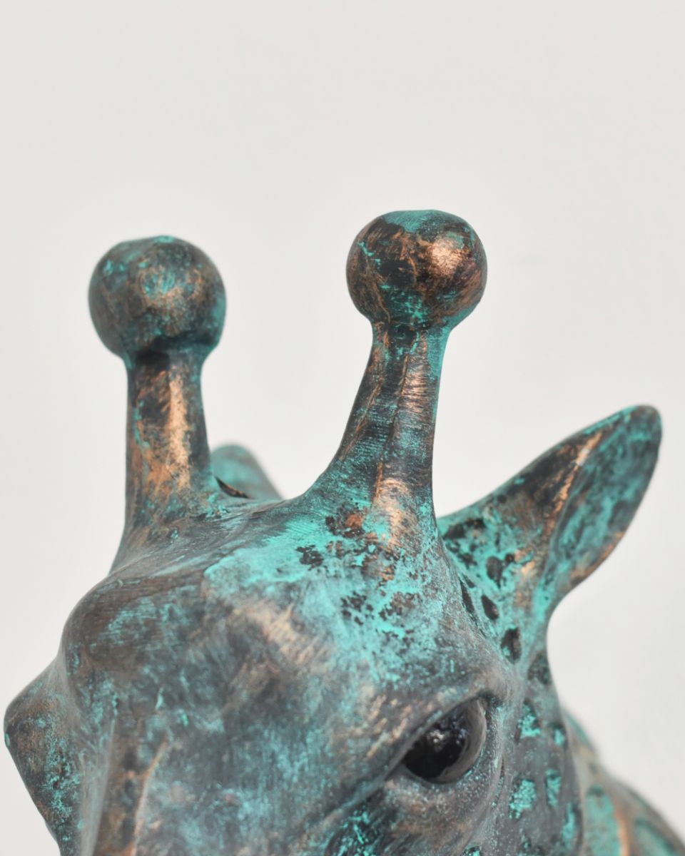 Aluminium Giraffe Head Wall Bust Top Close Up 