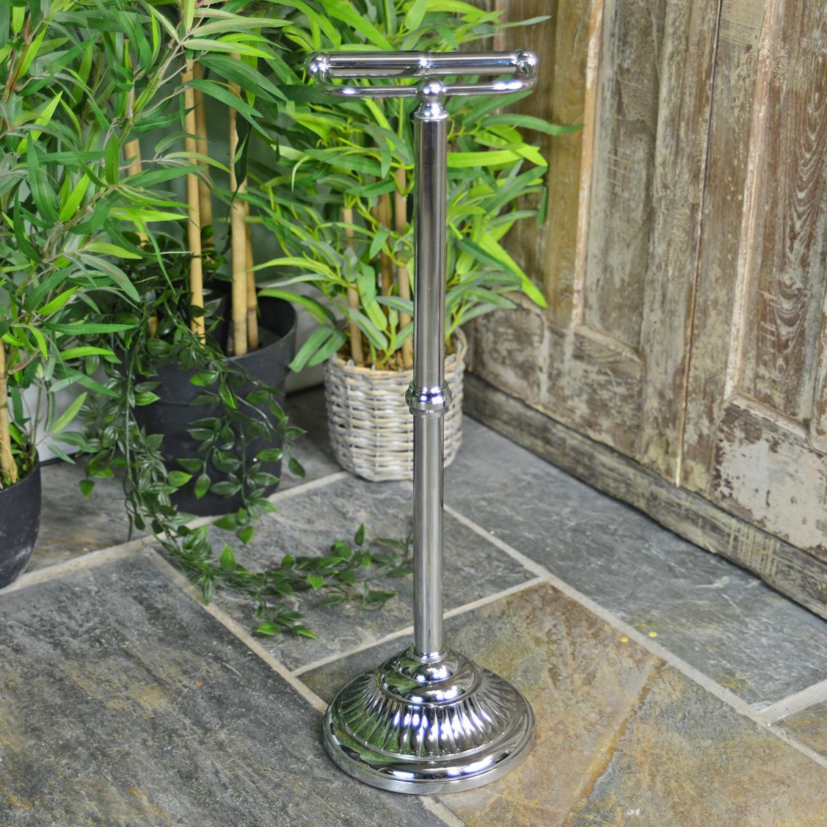 View of the Front of the Victorian Free Standing Toilet Roll Holder