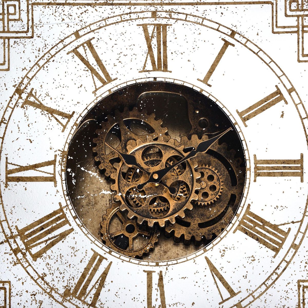 Close-up of the working Clocking the Table
