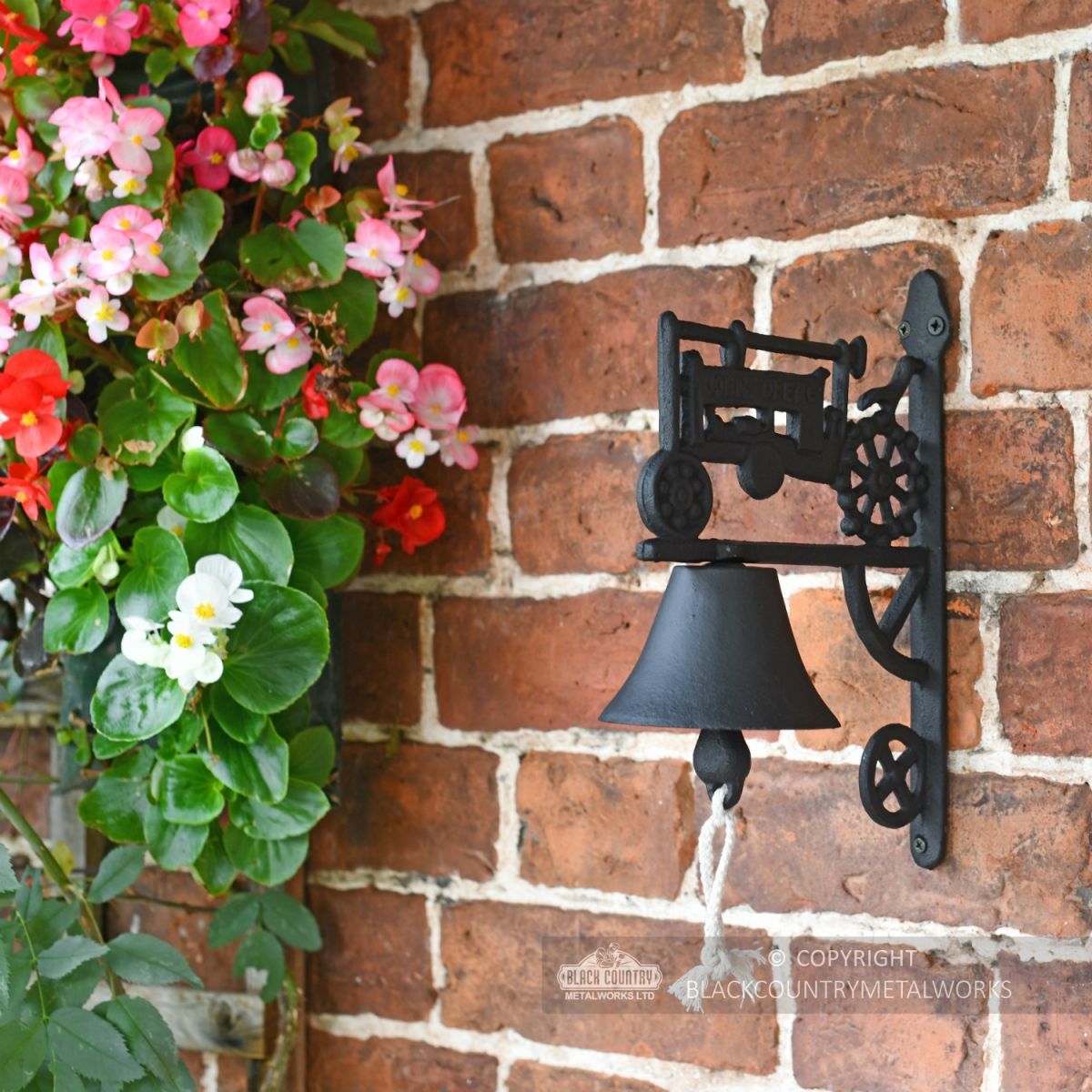 Cast Iron Garden Bell - Tractor