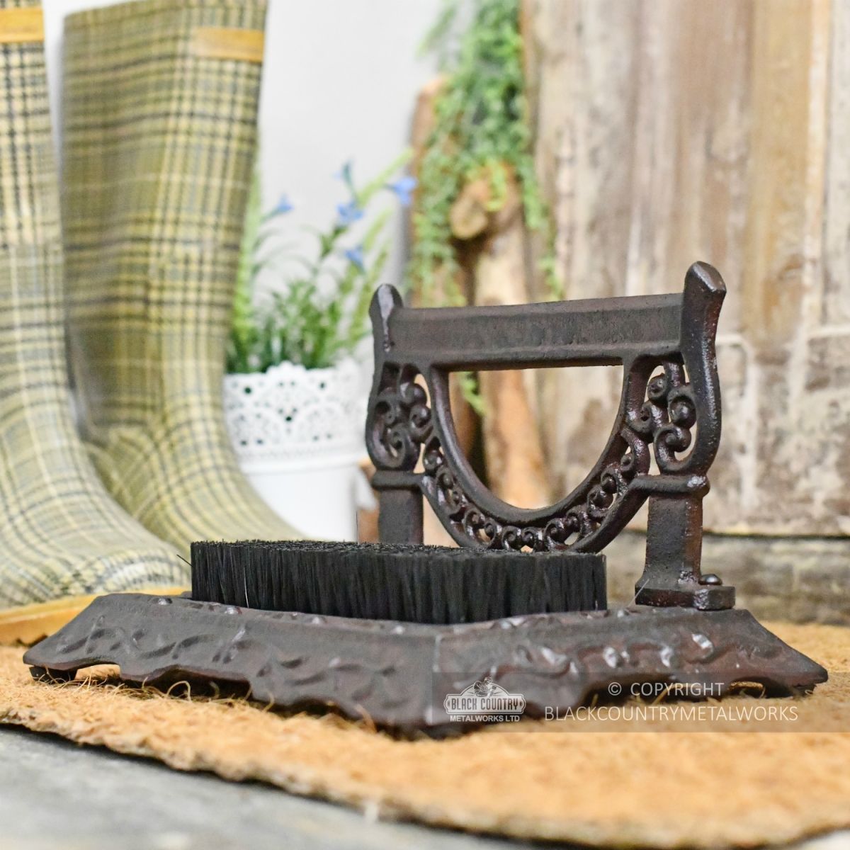 “Bishton Mallery” Rustic Victorian Style Boot Brush & Scraper