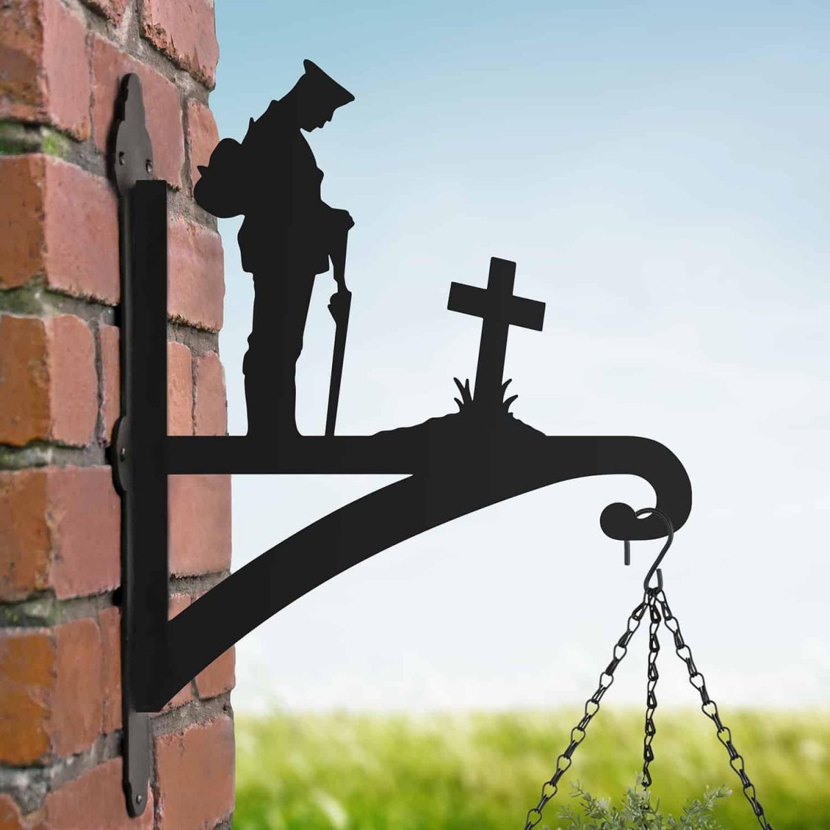 WW2 "Lest We Forget" Soldier Hanging Basket Bracket