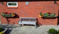 “Beeston” Rural Wall Mounted “Hay feeder” Style Garden Planter