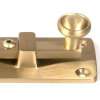 Close-Up of 6" Universal Bolt in Satin Brass