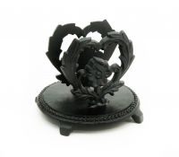 Serviette holder finished in midnight black