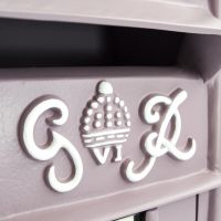 Traditional "GR" Text on the Front of the Post Box