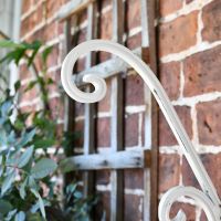 Close-up of the Rustic Cream Finish
