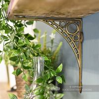Antique Brass Effect Cast Iron Wall Bracket