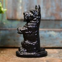 Novelty Cast iron Scottie dog door stop 