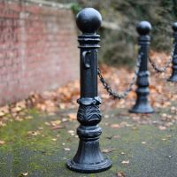 "Avondale" Bollard