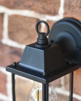 Close-Up of Top Fix Design