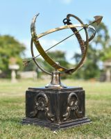 Brushed Gold Wreath Detail Garden Plinth