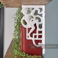 White Climbing Man Design Bracket 25 x 12cm