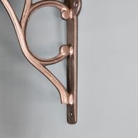 Close up of mounting bracket 