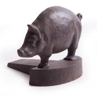 "Salbury Farmhouse" Rustic Pig Door Wedge