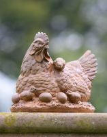 Cast Iron Hen & Chicks Sculpture