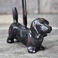 Close-up o fthe Dog on the Cast Iron Dog Door Porter