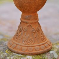 Close up of detailed plinth 
