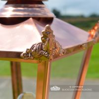 Decorative Finals on the Lid of the Lantern