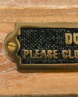Dogs Please Close The Gate Solid Brass Sign Fixing Close Up