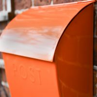Curved top on Sunkissed Sienna Post Box 