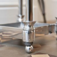 Close up of ball finial feet 