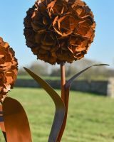 Close-up of the Round Metal Rustic Flower