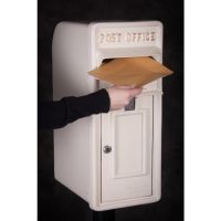 "Original Reproduction" Cream Elizabeth Regina Post & Parcel Box to Scale
