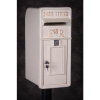 "Original Reproduction" Elizabeth Regina Post & Parcel Box in Cream