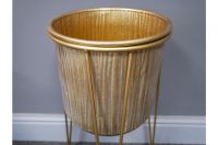 Geometric Gold Plant Indoor Plant Pot & Stand Close-Up