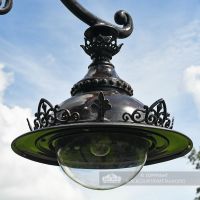 Antique Brown Lamp Post Luminaire With Glass Lense