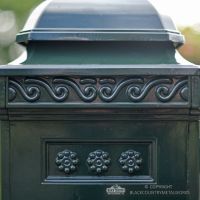 Green Camden Free Standing Post Box Detailing