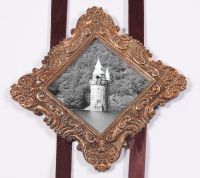 “Treasured memories” Victorian Picture Frame