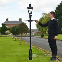 Harrogate Driveway Victorian Lamp Post Scale