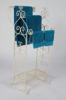 Delphi Hearts Towel Rail Stand With Hearts