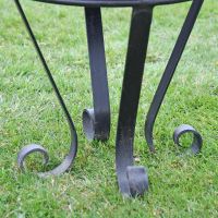 Close-up of the Feet on the Kadai Bowl