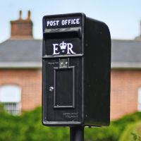 "Original Reproduction" Elizabeth Regina Post & Parcel Box Finished in Black With White Text