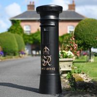 “Onyx Jewel” GR Post Box Finished in Black with Gold Text