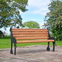 “Gambhira” Giraffe Garden Bench in Situ
