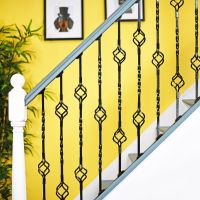 "Cavendish" Set of 3 Alternating Stair Spindles - Pattern 5