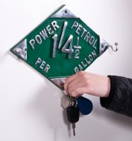 “Power Petrol” aluminium key and hook rack
