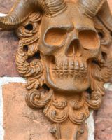 Close-Up El Diablo Design in Rustic Finish